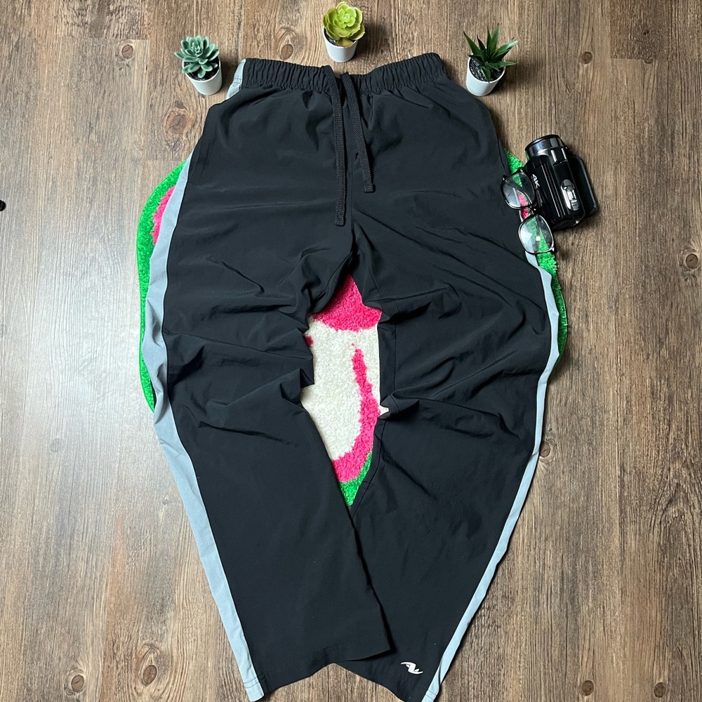Black Y2K Athletic Works trackpants 

Size S

Inseam 29in
Length 39in